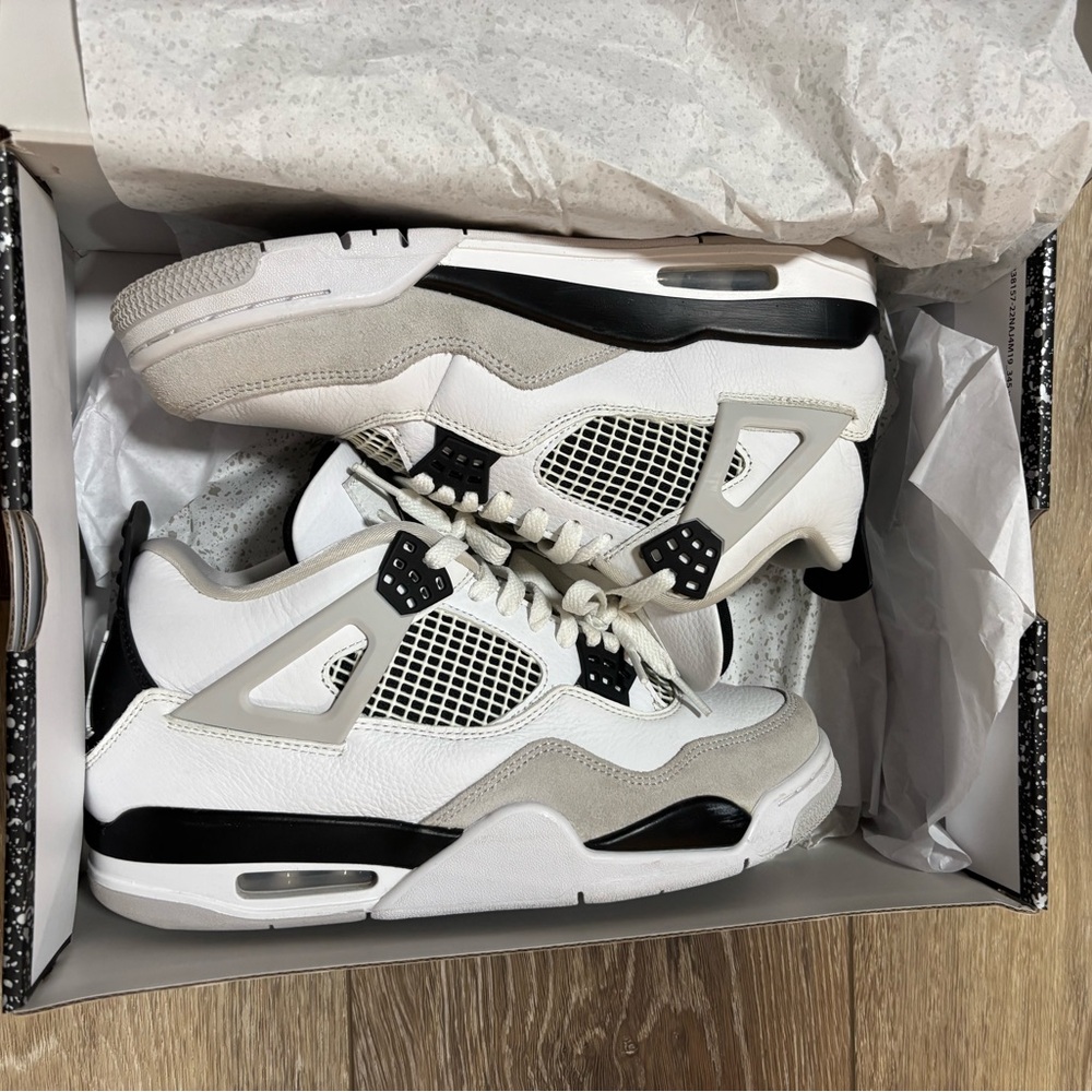 Nike Air Jordan 4 Military Black